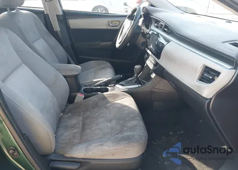 2015 Toyota Corolla Le Plus z USA, uszkodzony, nr VIN 2T1BURHE2FC377154